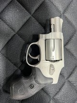 SMITH & WESSON MODEL 642 AIRWEIGHT .38 SPL