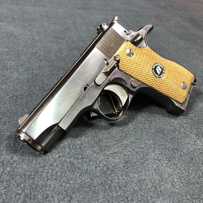 FIREARMS INTERNATIONAL CORP. d .380 ACP