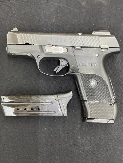 RUGER SR9C 9MM LUGER (9x19 PARA)