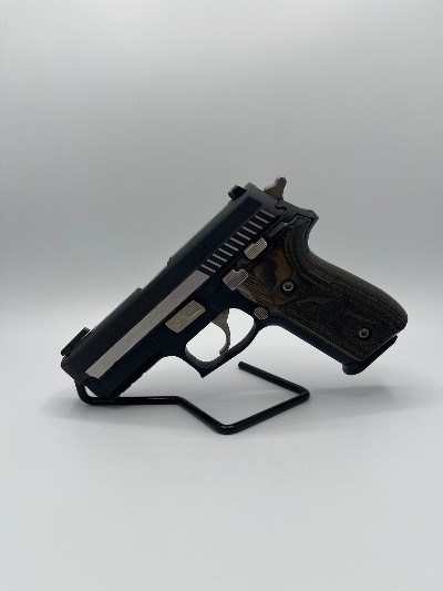 SIG SAUER P229 EQUINOX .40 S&W