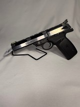 SMITH & WESSON 22A-1 .22 LR