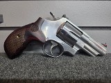 SMITH & WESSON 629 DELUXE .44 MAGNUM