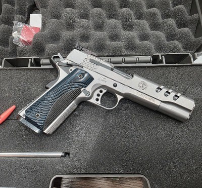SMITH & WESSON SW1911 PC .45 ACP