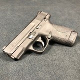 SMITH & WESSON M & P 9 Shield 9MM LUGER (9x19 PARA)