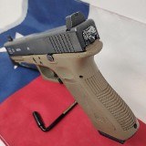 GLOCK G22 GEN 3 .40 S&W - 2 of 3