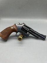 SMITH & WESSON 19-7 .357 MAG - 2 of 3