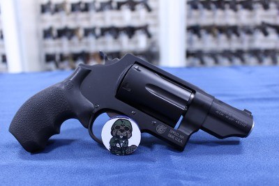 SMITH & WESSON GOVERNOR .45 LC/.410 GA