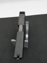 GLOCK G22 GEN 4 .40 S&W - 3 of 3