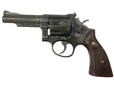 SMITH & WESSON 18-2 .22 LR