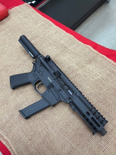 CMMG BANSHEE 300 .40 S&W