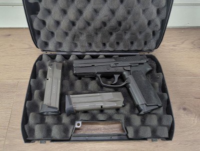 SIG SAUER SP2022 9MM LUGER (9x19 PARA)