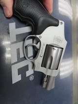 SMITH & WESSON 642-2 .38 SPL