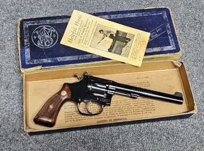 SMITH & WESSON 35 .22 LR
