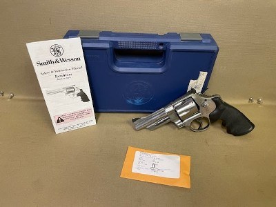 SMITH & WESSON 629-6 Mountain Gun .44 MAGNUM
