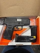 TAURUS G3c 9MM LUGER (9X19 PARA) - 1 of 2