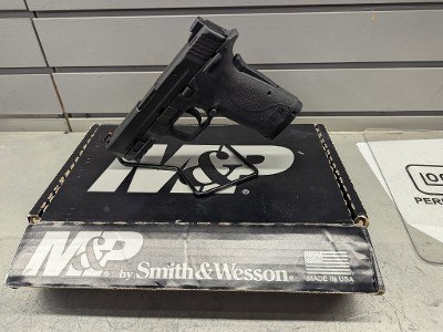 SMITH & WESSON SHIELD EZ 9MM LUGER (9X19 PARA)