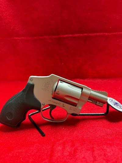 SMITH & WESSON MODEL 642 AIRWEIGHT .38 SPL