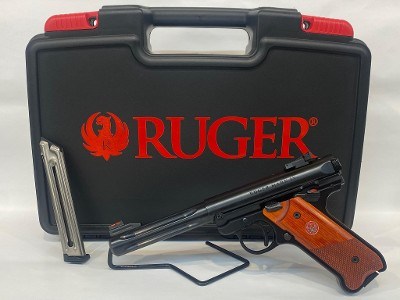Ruger Mark IV Hunter .22 LR