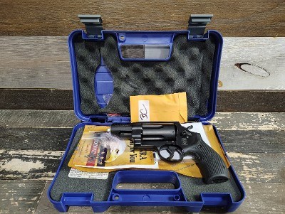SMITH & WESSON GOVERNOR .45 colt/.45 acp/.410