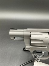 Taurus 856
.38 SPL +P - 2 of 3