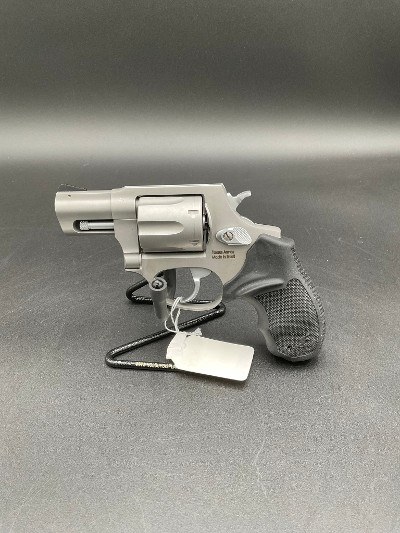 Taurus 856
.38 SPL +P