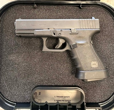 GLOCK G23 GEN 4 .40 S&W