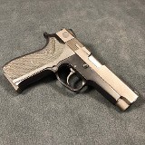 SMITH & WESSON 910 9MM LUGER (9x19 PARA) - 2 of 2