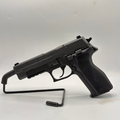 SIG SAUER P226 9MM LUGER (9X19 PARA)