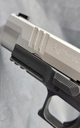 SPRINGFIELD ARMORY XDM .40 S&W - 2 of 3