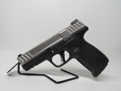 SMITH & WESSON SD9 2.0 9MM LUGER (9x19 PARA)