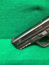 SMITH & WESSON M&P 9 9MM LUGER (9x19 PARA) - 2 of 3