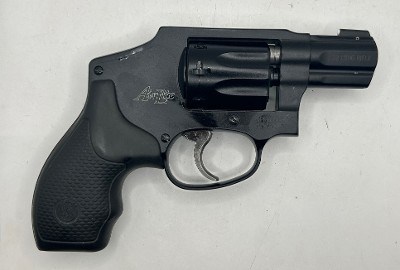 SMITH & WESSON 43C .22 LR