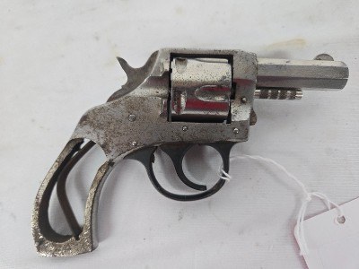 H&R Young America .32 S&W