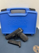 SIG SAUER P226 .40 S&W