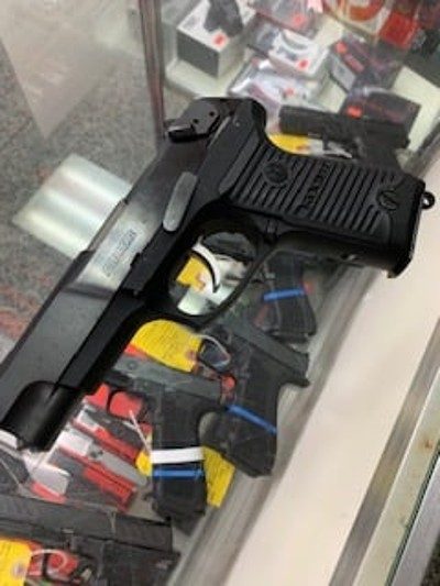 RUGER P89 9MM LUGER (9x19 PARA)