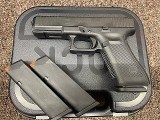 GLOCK 17 GEN 5 9MM LUGER (9x19 PARA) - 1 of 3