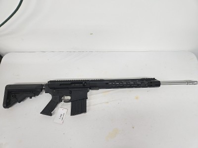 DPMS DPMS/BCA AR-10 Stainless w/Magazine, Range Bag .22-250 REM