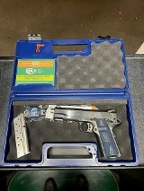 COLT 1911 Government Competition model
9MM LUGER (9x19 PARA)