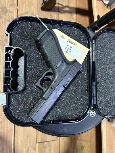 GLOCK G17 GEN 4 9MM LUGER (9X19 PARA)