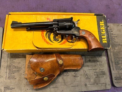 RUGER NEW MODEL BLACKHAWK .357 MAG