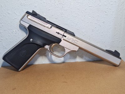 BROWNING BUCK MARK .22 LR