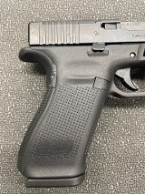 GLOCK 21 Gen 5 .45 ACP - 2 of 3