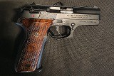 BERETTA 8040 F COUGAR .40 S&W - 1 of 3