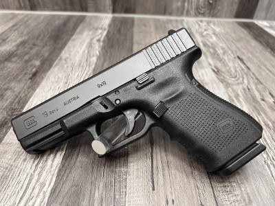 GLOCK 19 GEN 4 9MM LUGER (9x19 PARA)