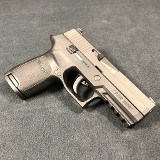 SIG SAUER P250C 9MM LUGER (9x19 PARA)
