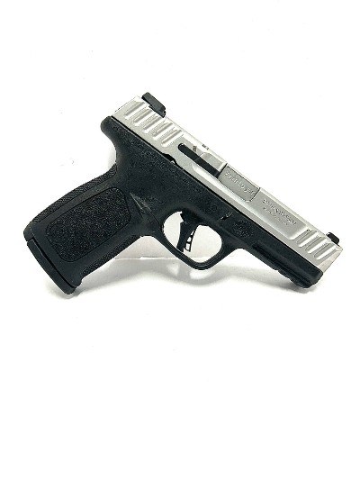 SMITH & WESSON SD9 2.0 9MM LUGER (9x19 PARA)