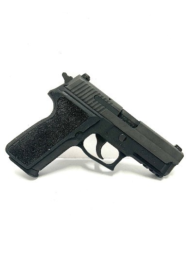 SIG SAUER P229 9MM LUGER (9x19 PARA)