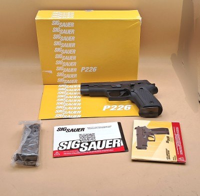 SIG SAUER P226 9MM LUGER (9X19 PARA)