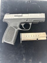 SMITH & WESSON SD9 VE 9MM LUGER (9x19 PARA) - 2 of 3