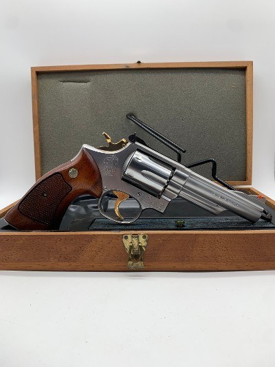 SMITH & WESSON 66-1 .357 MAG